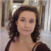J'étudie l'espagnol depuis la primaire. L'année dernière j'ai vécu en Espagne pendant un an. J'ai toujours aimé la langue espagnole et sa culture et j'aimerais en faire profiter aux autres. C'est d'ailleurs pour cette raison que je suis une formation LLCE